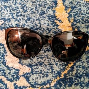Authentic Chanel 5225-Q sunglass
